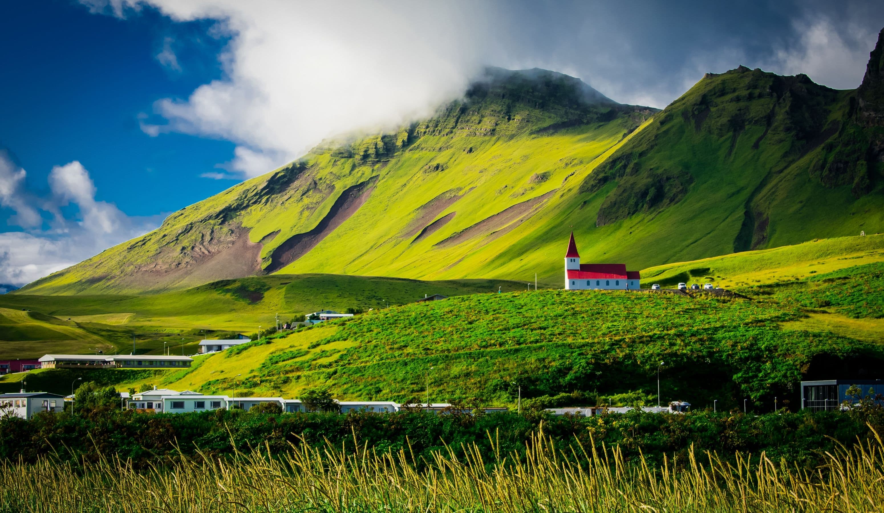 Exploring Iceland in June: A Comprehensive Travel Guide